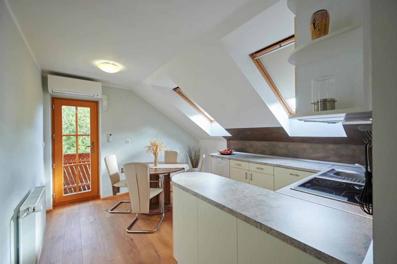 Guest House Hisa Sonca Luče Εξωτερικό φωτογραφία